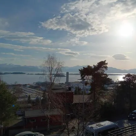 Sentralt, Kort Vei Til Byens Fasiliteter Apartman *